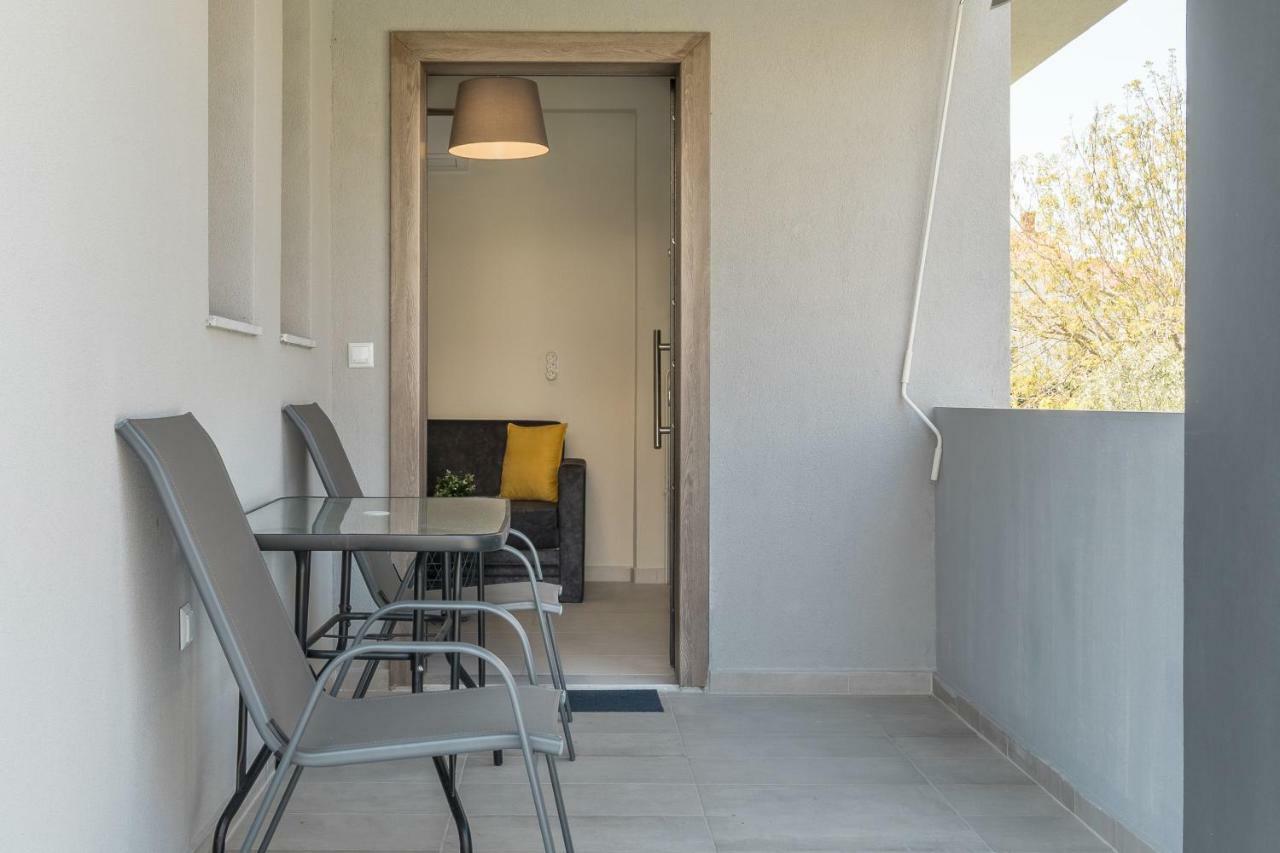 V Luxury Apartments Síviri Rom bilde